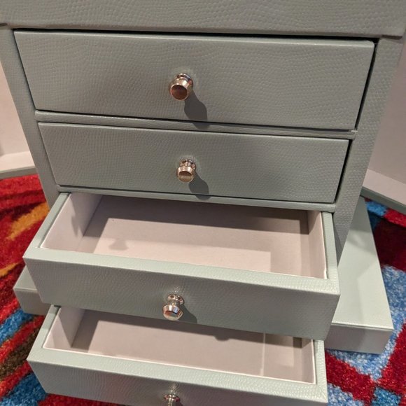 Pottery Barn/Hives & Honey leather jewelry armoire - Picture 4 of 5